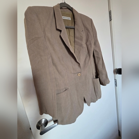 Emporio Armani Tan Women's Jacket - Picture 6 of 16